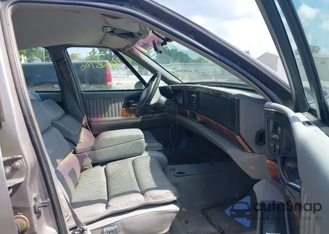 1996 Buick Park Avenue из США, поврежденный, VIN 1G4CW52K8TH604792